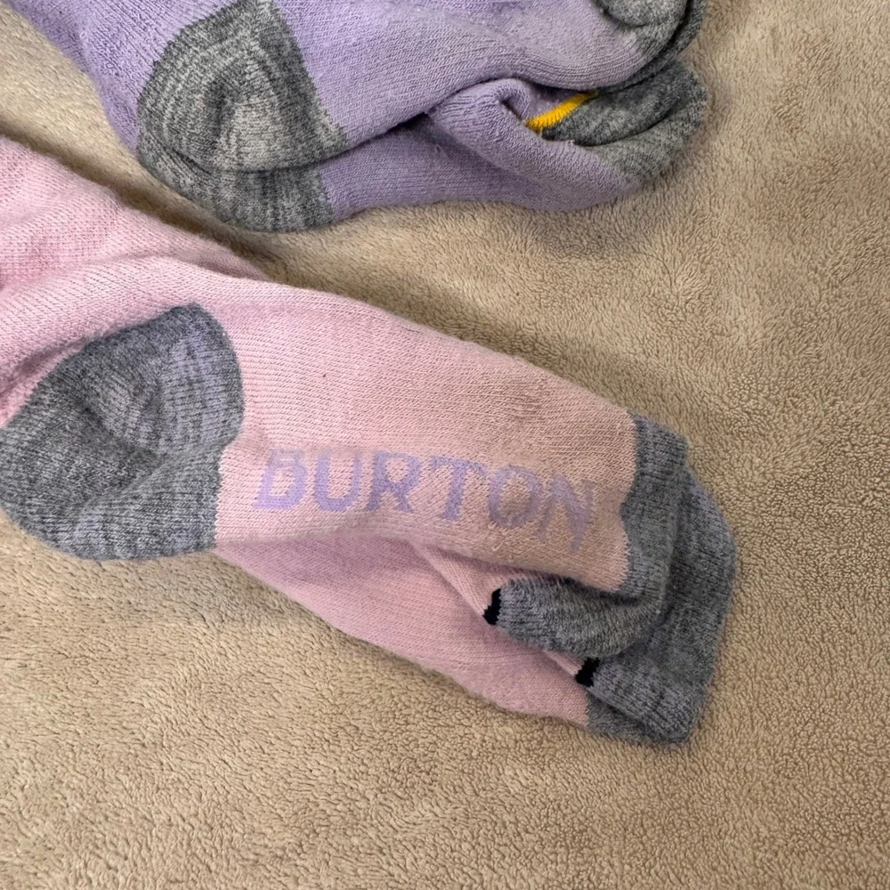 Burton Kids Midweight Snowboard Ski Socks Winter Pink Purple 4 Pairs Sz M/L